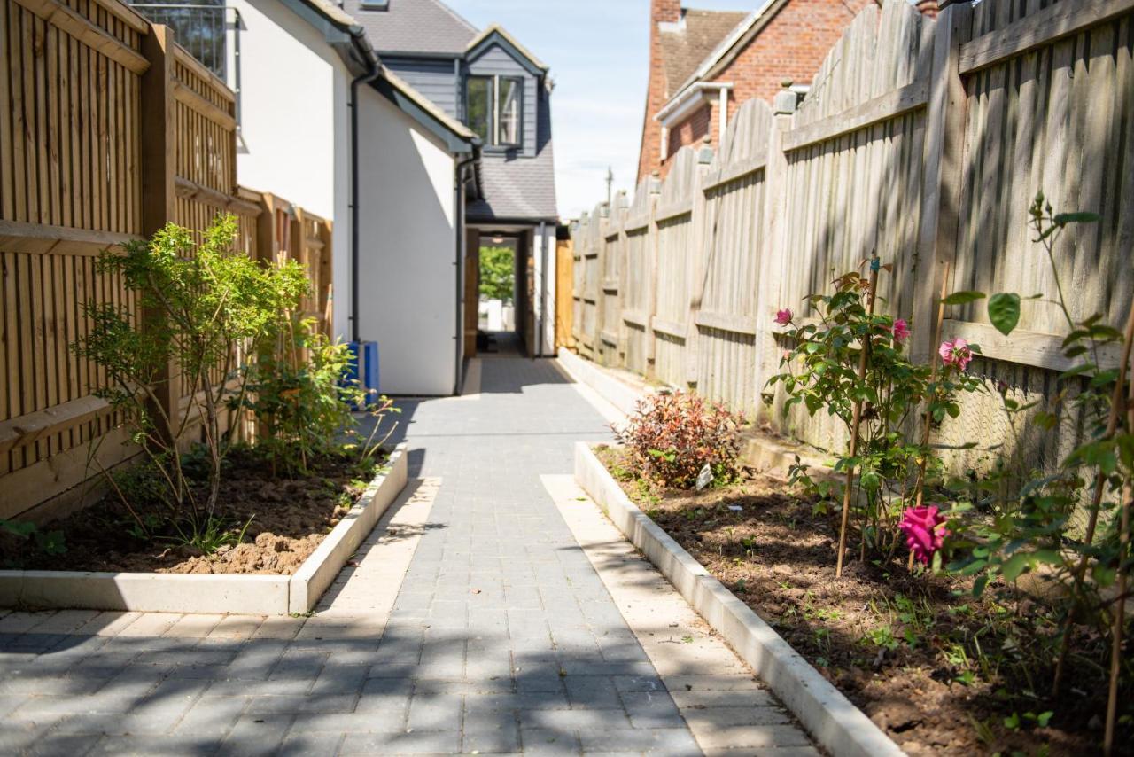 Walnut Flats-F4, 2-Bedroom With Ensuite - Parking, Netflix, Wifi - Close To Oxford, Bicester & Blenheim Palace Кидлингтон Экстерьер фото