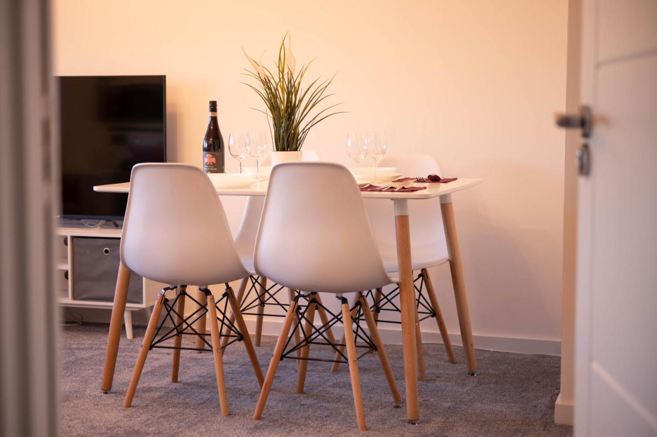 Walnut Flats-F4, 2-Bedroom With Ensuite - Parking, Netflix, Wifi - Close To Oxford, Bicester & Blenheim Palace Кидлингтон Экстерьер фото